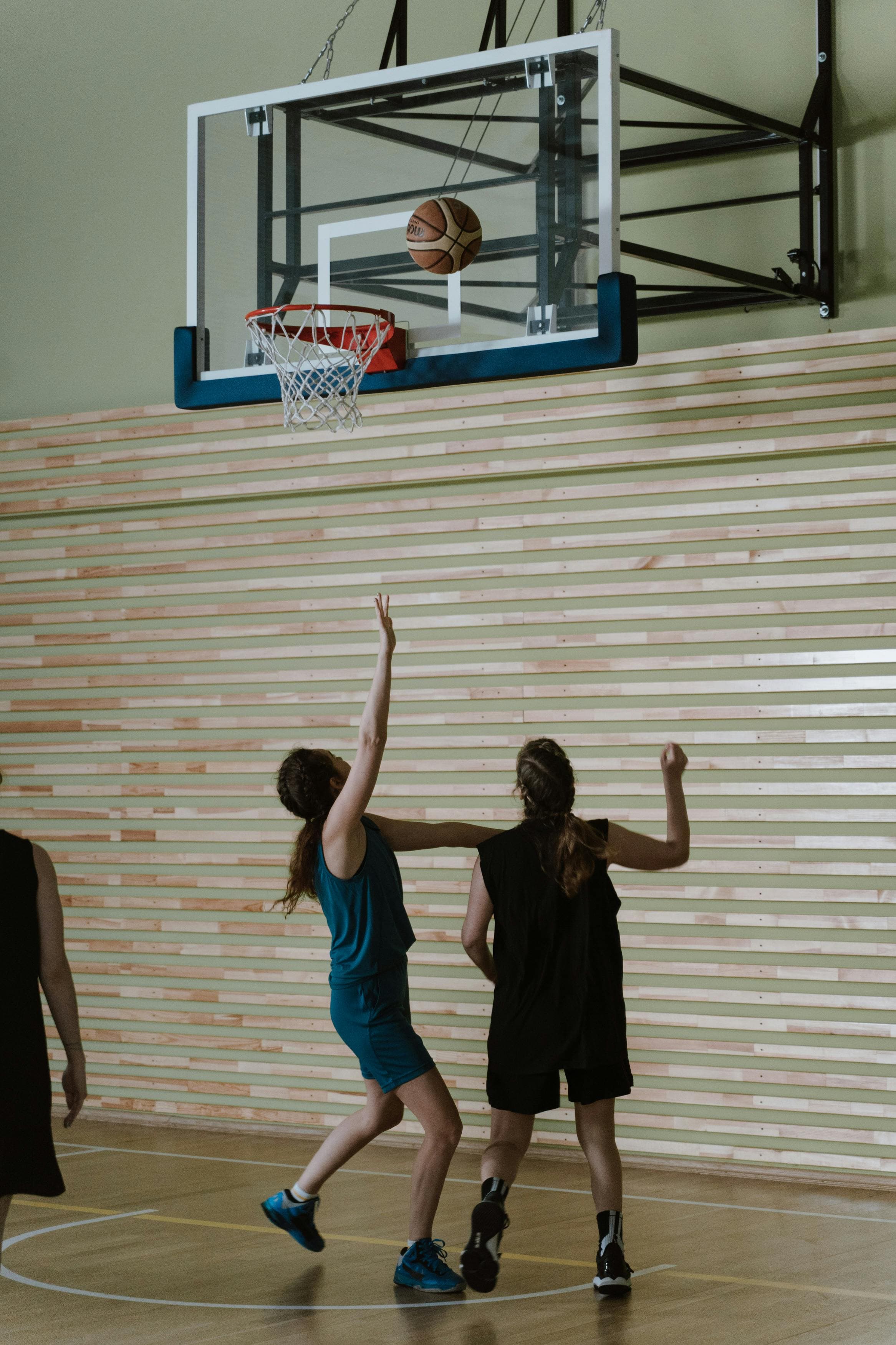 High-performance basketball training for teens in the Fraser Valley